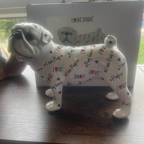 Love pugs graffiti dog - i,